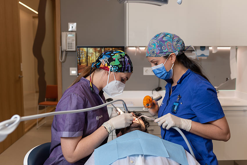 Odontología conservadora y endodoncia en Ourense